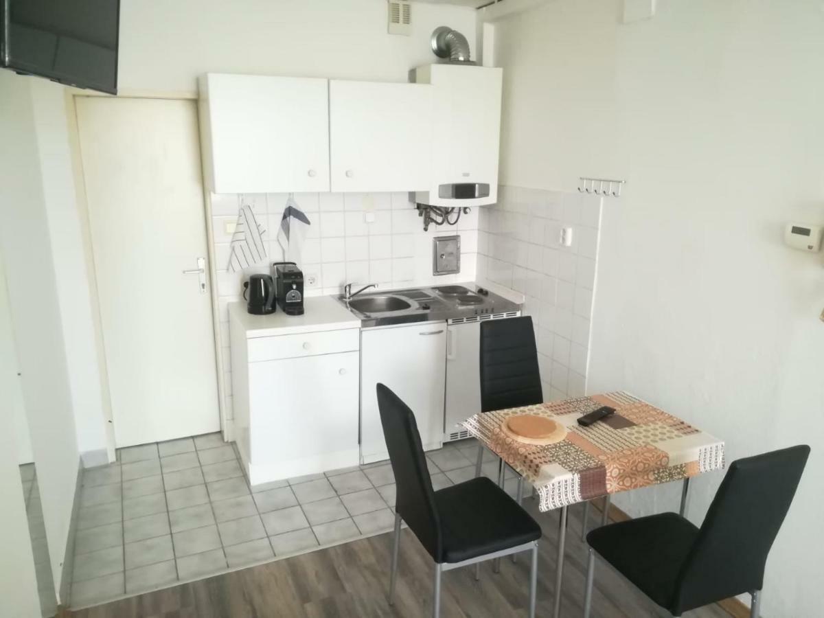 Ferienwohnung Hietzing Wenen Buitenkant foto